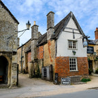 The Cotswolds and Stonehenge tour from Bath